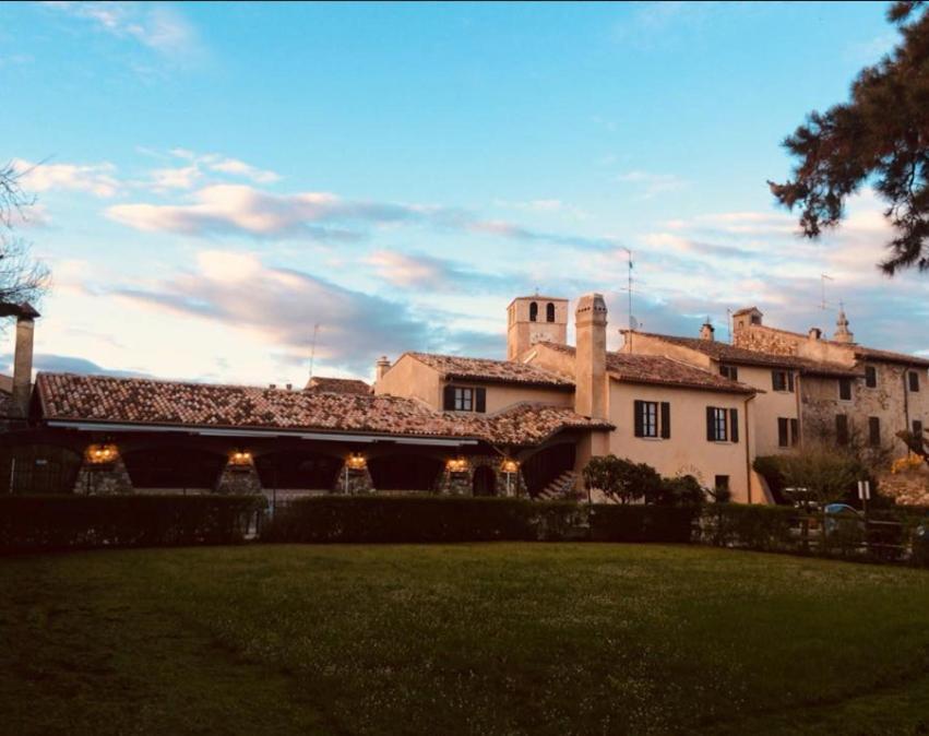 Antico Borgo Bed & Breakfast Castellaro  Exterior photo